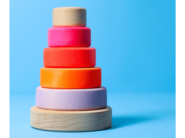 Petite tour à empiler rose néon - Grimm's X NEON