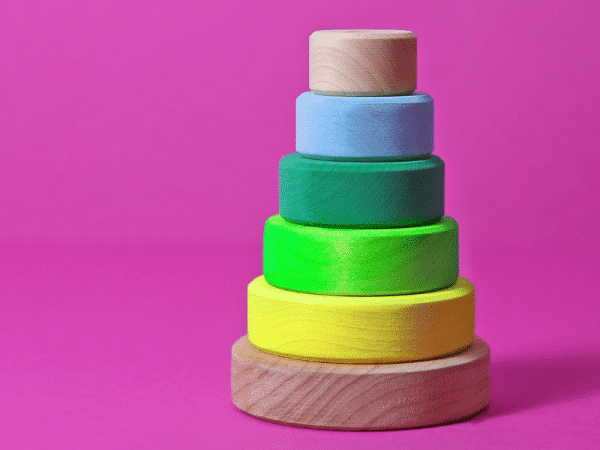 Petite tour à empiler vert néon - Grimm's X NEON