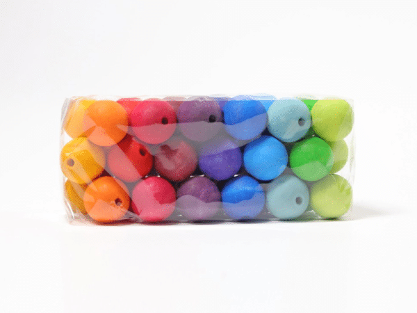 36 perles en bois arc-en-ciel - Grimm’s