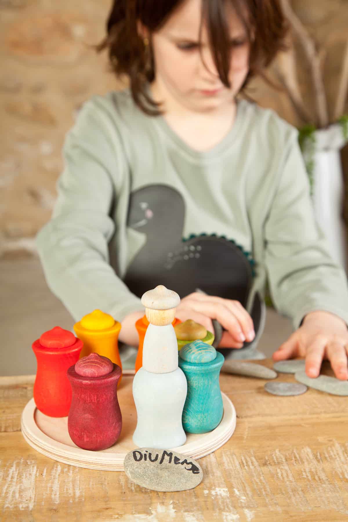 Calendrier hebdomadaire coloré en bois - 7 lunes - Grapat